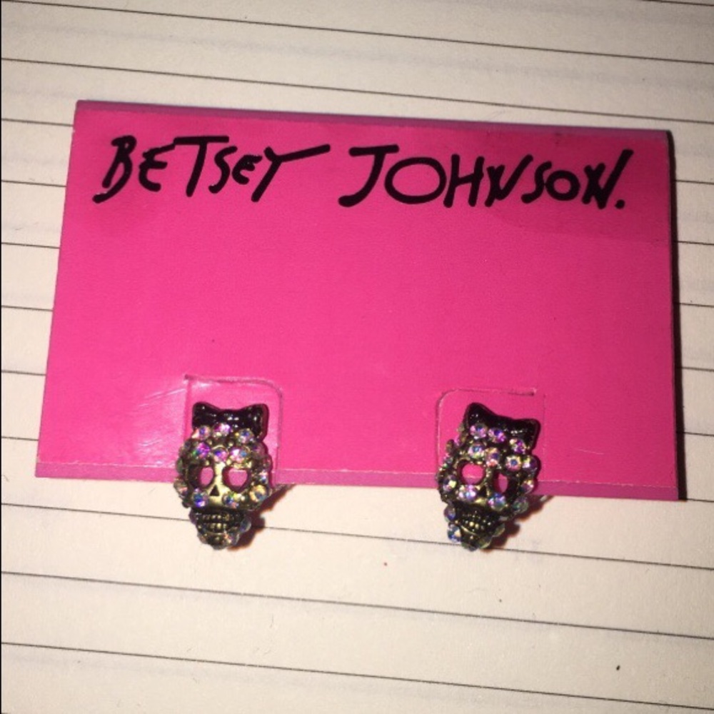 Betsey Johnson Skull Earrings
